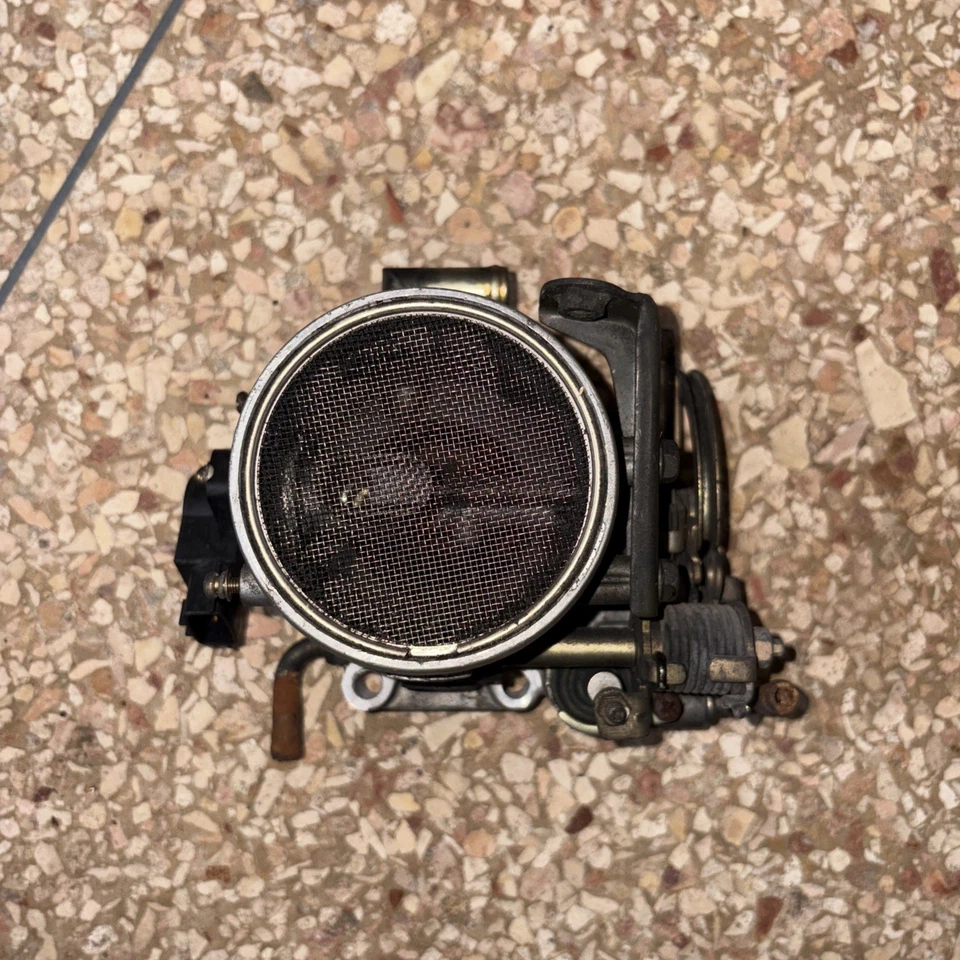 2003 SUZUKI AERIO INTAKE THROTTLE BODY & TPS SENSOR - Image 2 of 4