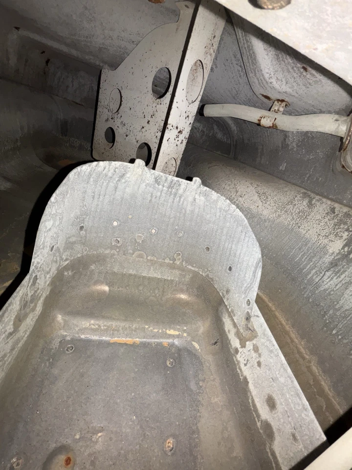 91-97 Mitsubishi 3000GT Stealth топливный бак бензобак хорошо внутри все шпильки неповрежденный - Изображение 4 из 4