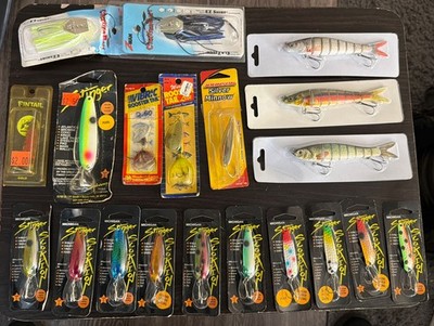 11 Michigan Stinger, Jointed Swim Baits, Rooster Tail, Wiggle Wart, Bomber + Lot
