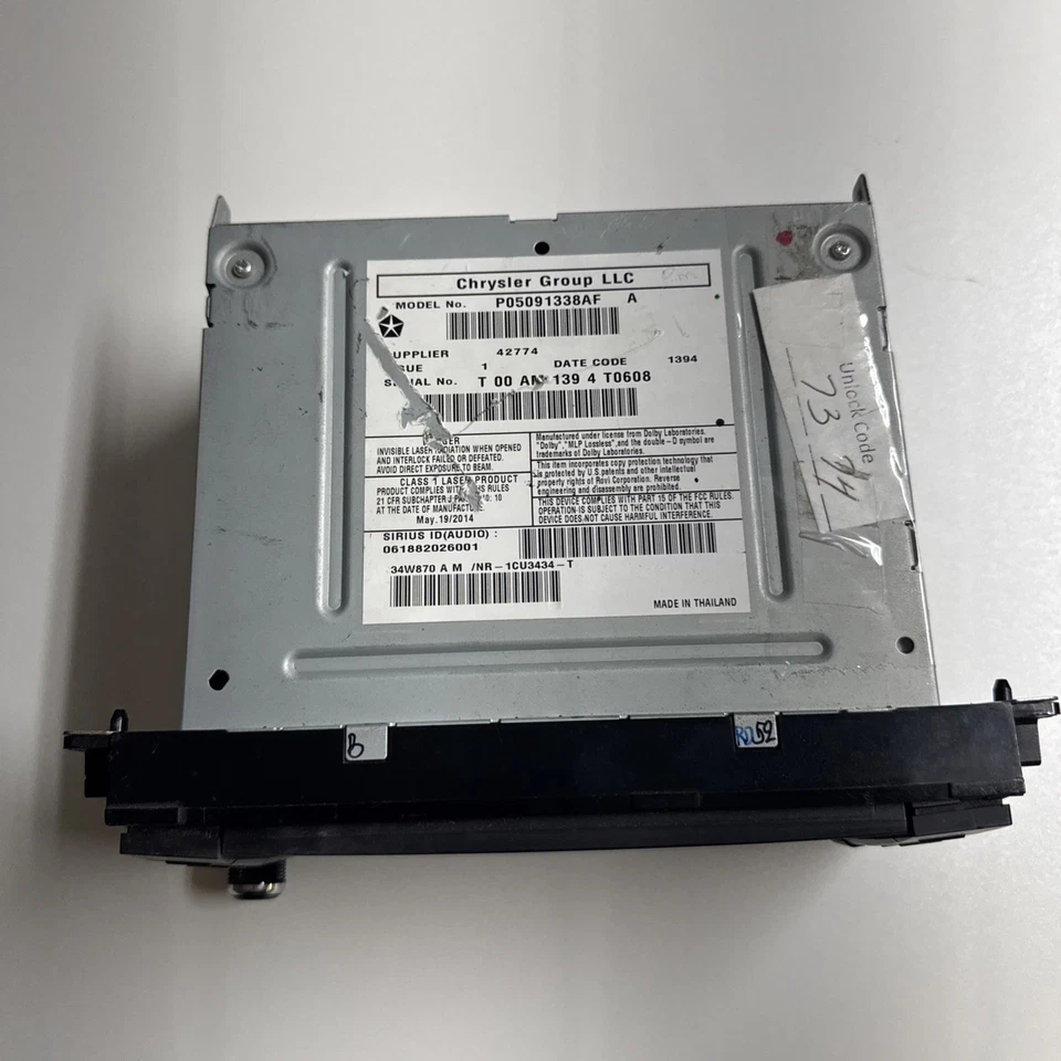 Jeep OEM CD Player 2014 P05091338AF - Image 2 of 4