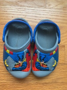 boys batman crocs