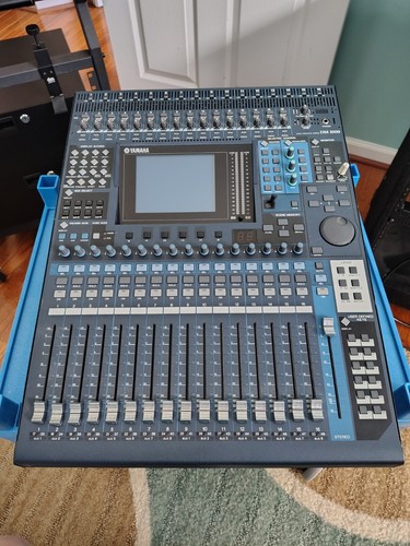 Yamaha DM1000 VCM 48Ch 96K Digital Audio Mixing Console