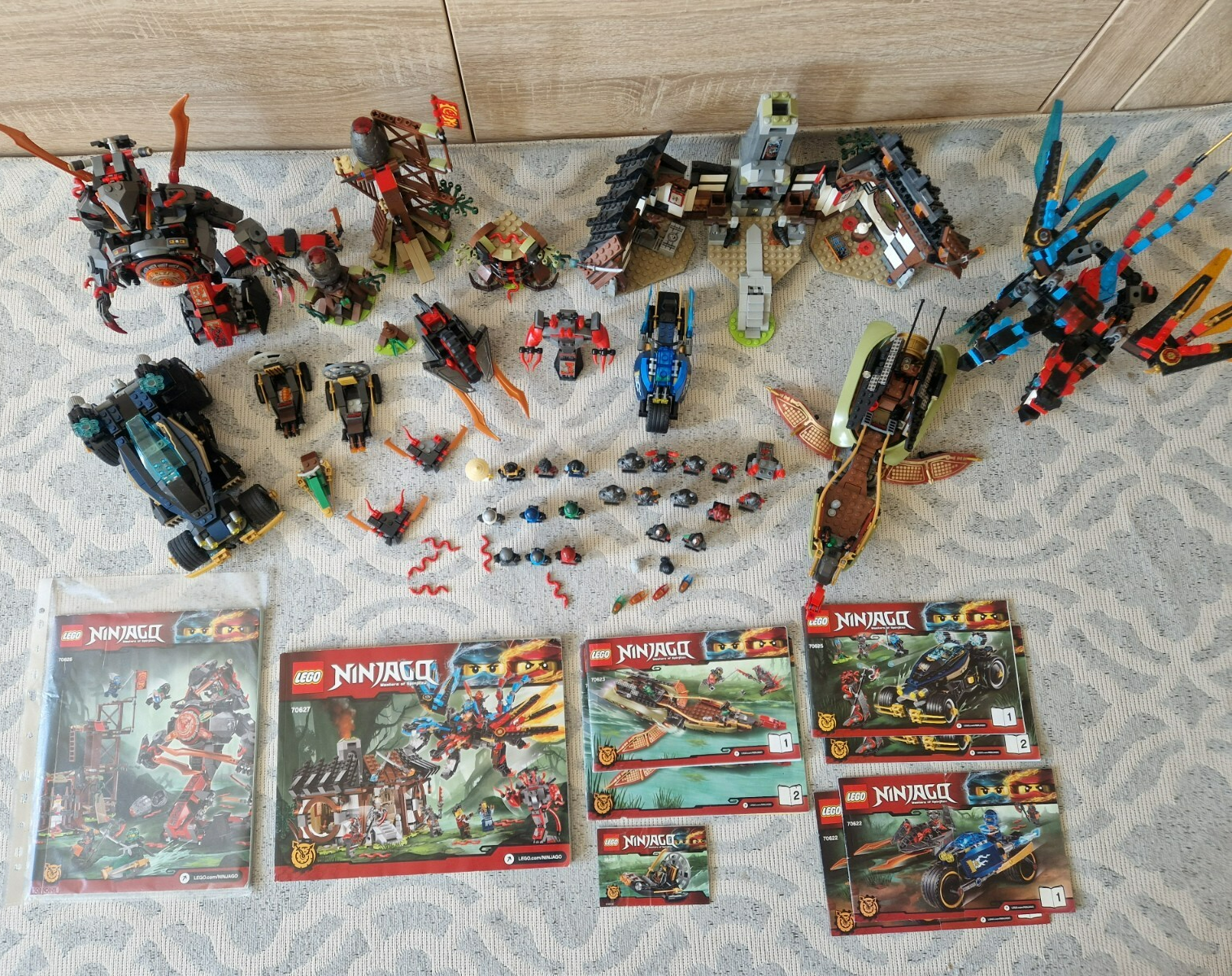 Lego Ninjago Hands of Time Bundle with 6 Sets Including 70627 70626 70625 70623 70622 & 2x 30426