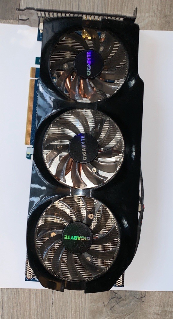 Купить Gigabyte Radeon 7970 GV R797OC 3GD 3072MB max GDDR5 SDRAM