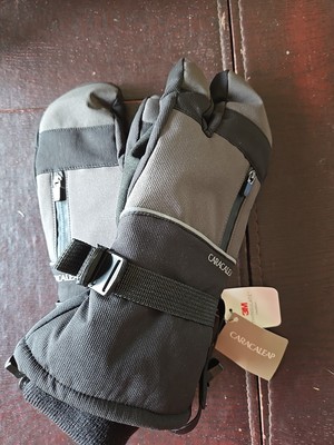 Mens Gloves Cold Weather /m Size /Ski Gloves Thinsulate New with Tags .