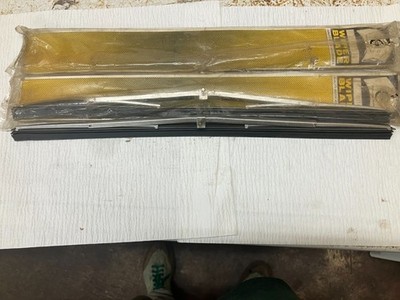 NOS 18'' inch Sparrow  wiper blades