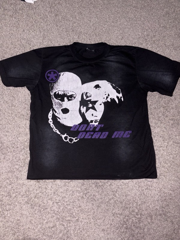 Cropped Graphic Tee Shirt Size large (Runs small)