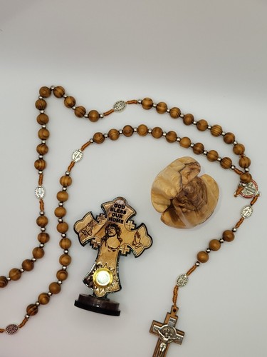 Holy Land Praying hands, Jerusalem Rosary, and Cross w/stand blessed bundle - Picture 3 of 4