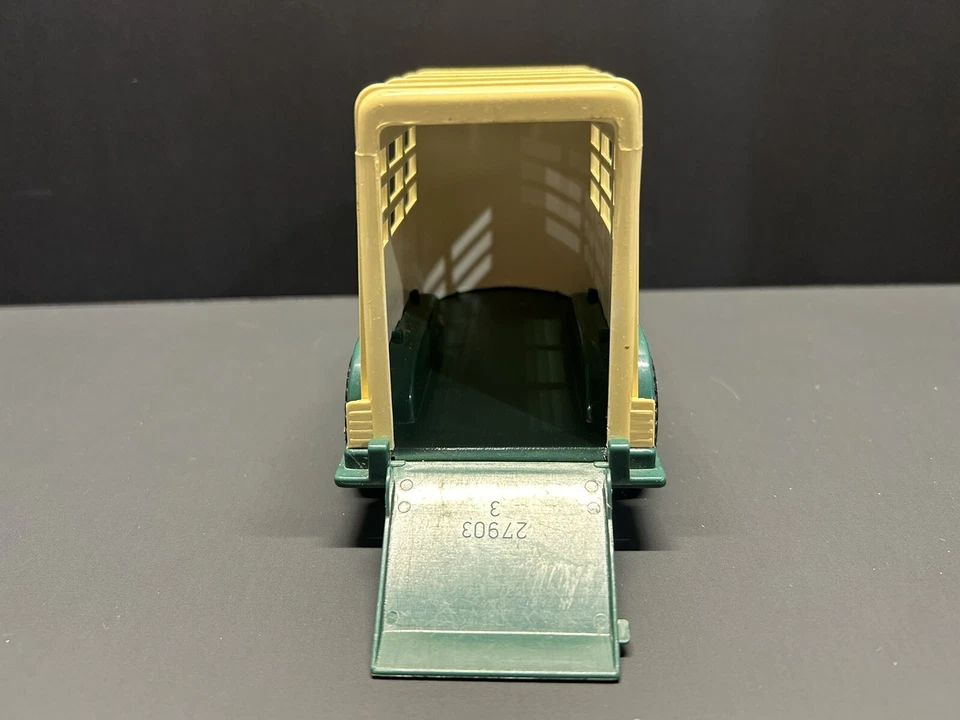 Remolque Nylint Rodeo 1997 plástico para caballos 7" x 4,5" Rockford Illinois EE. UU. 27902 Foto 4 de 4