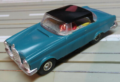 Faller AMS -- Mercedes 300 SE Coupe mit Blockmotor, 60er Jahre Spielzeug (RPS31)