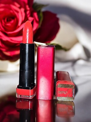 Max Factor Marilyn Monroe Limited Edition Lippenstift 2 Sunset Red Lov Kiss Tip
