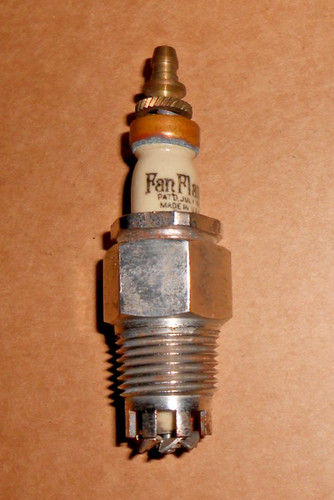 Antique Vintage Fan Flame 775 unique vintage spark plug 1/2" pipe unused?