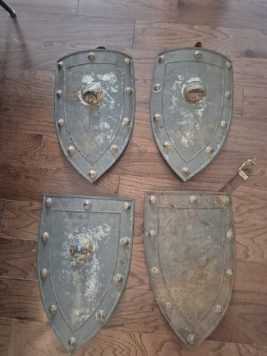 4 ANTIQUE ODD FELLOWS I.O.O.F. TIN CEREMONIAL REGALIA SHIELDS
