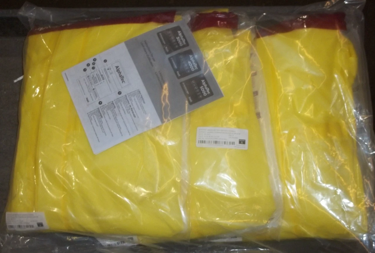 3 PACK ALPHATECH 683000 WELDED HOODED COVERALL YELLOW SIZE LG LARGE PPE (OO1) image 1