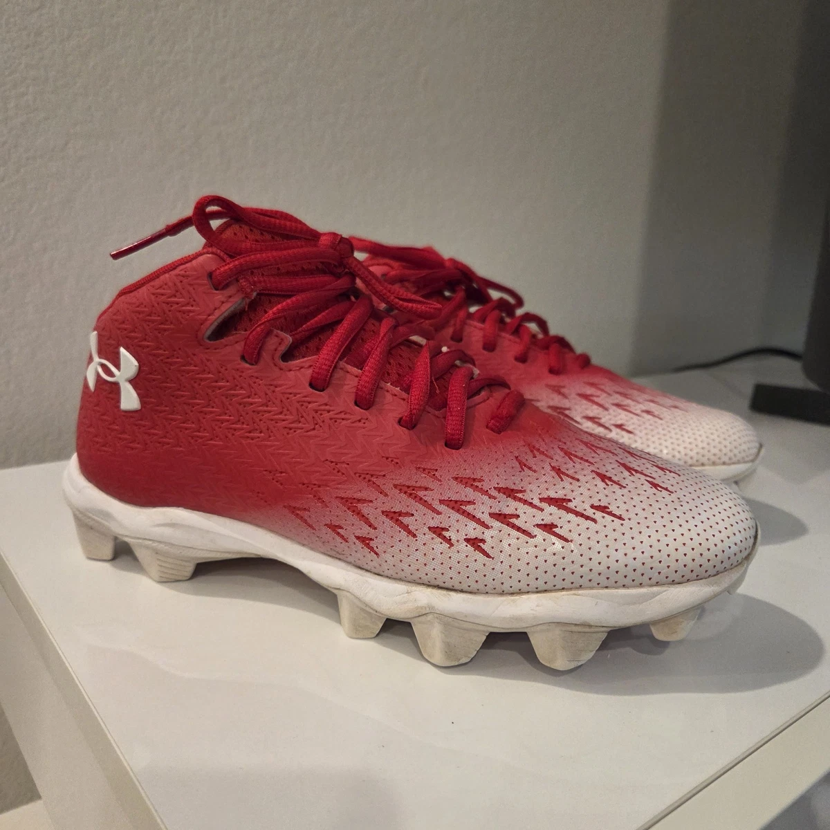 Under armour Football Shoes & Cleats for Men 5.5 US for sale  display picture 2