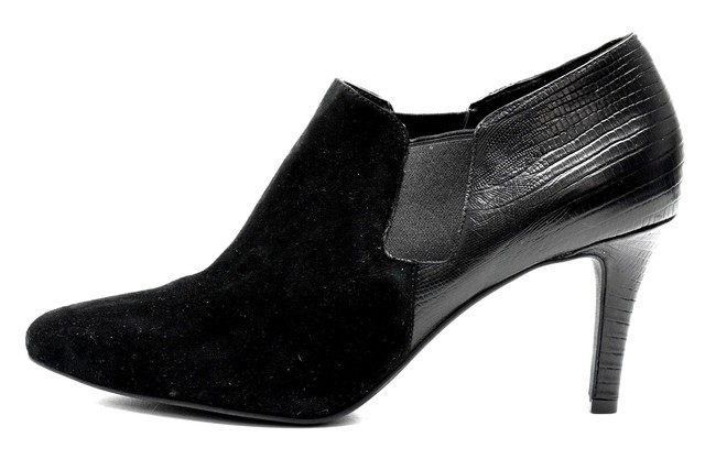 cole haan black suede pumps