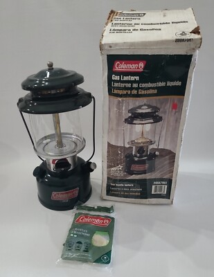 Coleman 2 Mantle Lantern Pyrex Globe Model 288A700T Green Box