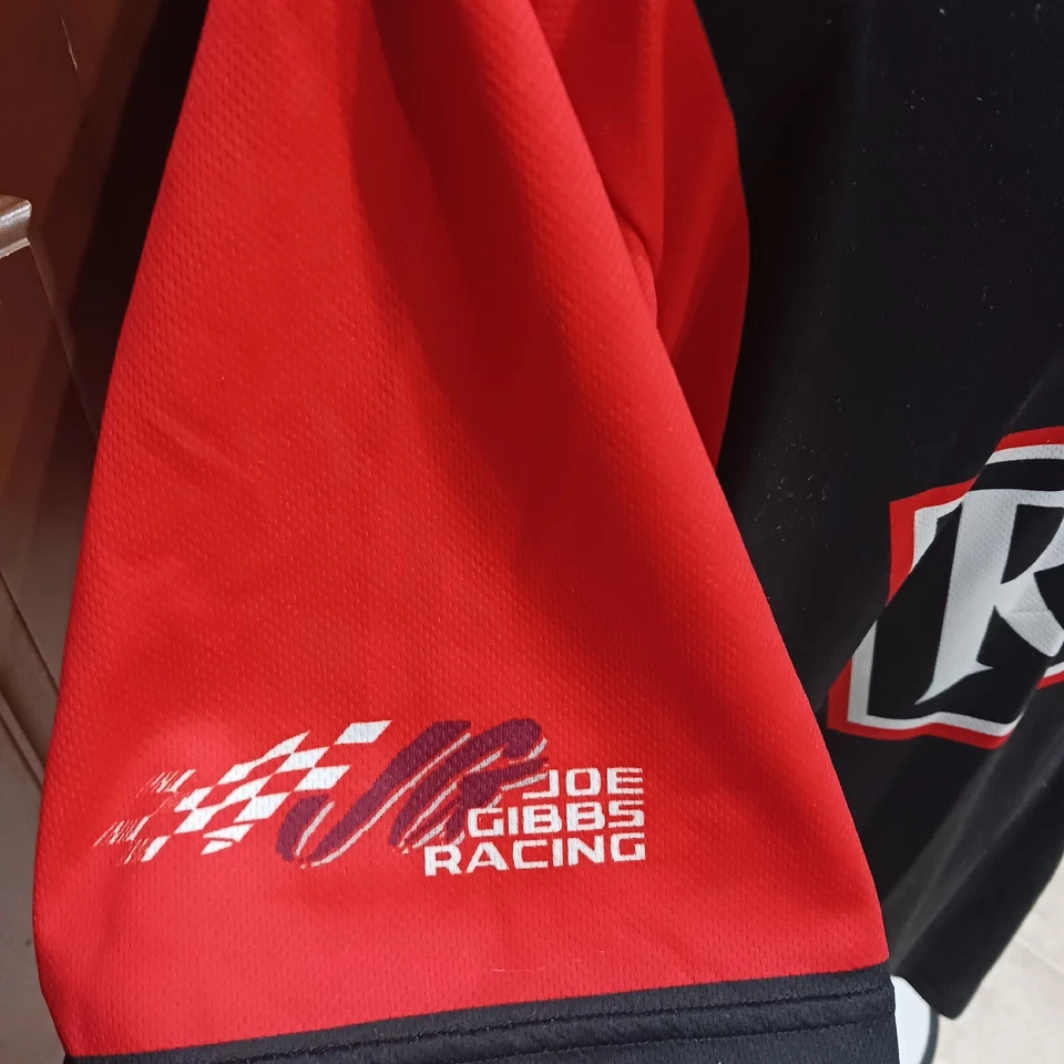 Joe Gibbs Racing Large Reser's Martin Truex Jr Team Issued Toyota Pit Crew Shirt - Image 3 of 4