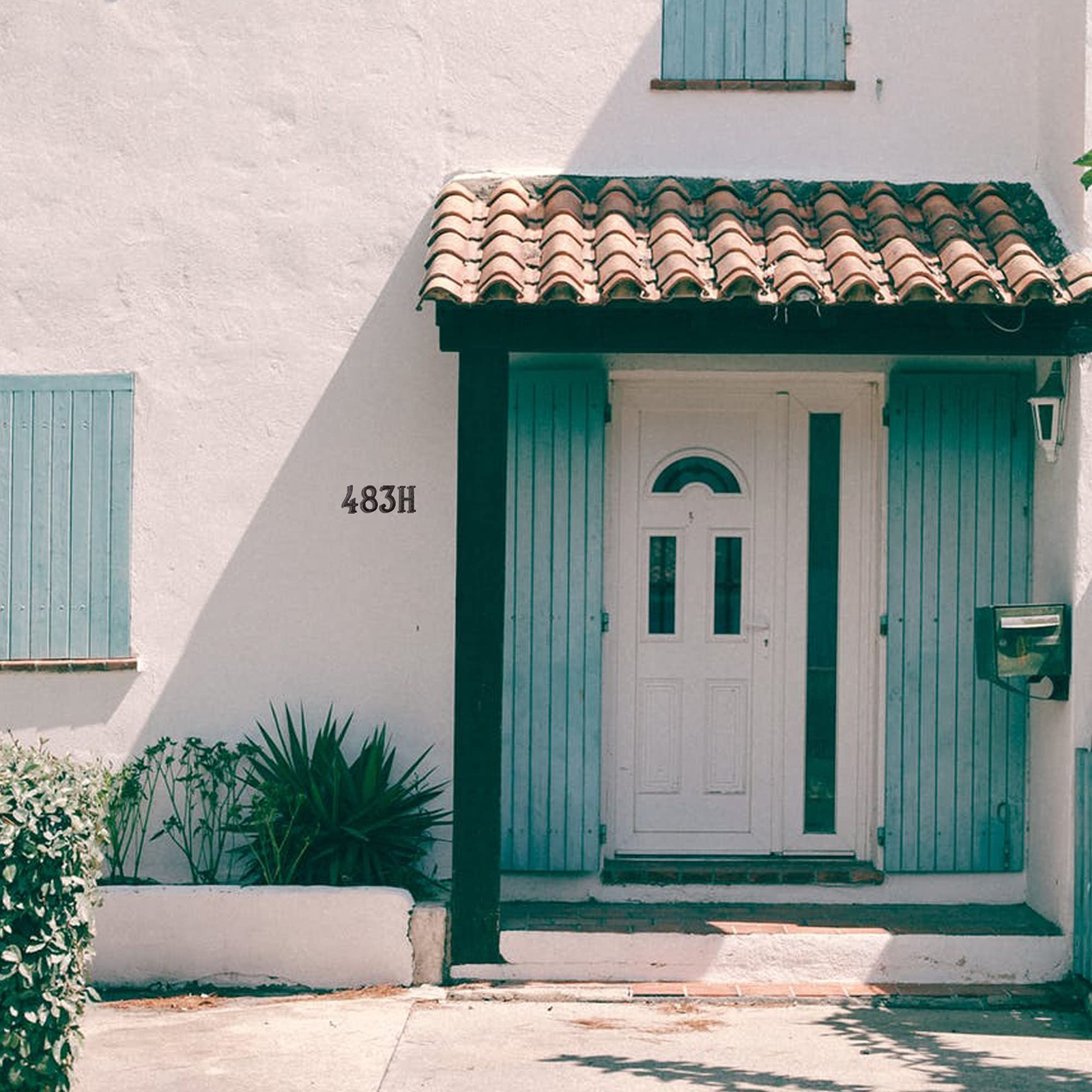 Rustic Metal Address Letter 5-Inch High Iron Letter H for House Numbering