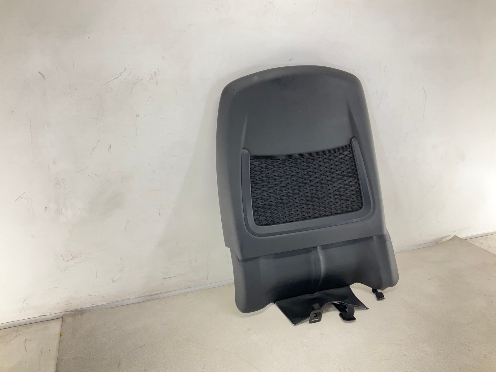 17-20 MASERATI Levante Front Right Passenger Upper Seat Back Cover Trim OEM CM