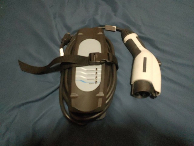 Delphi Level 1 EV Electric Plug in Car Battery Charger J1772 for sale