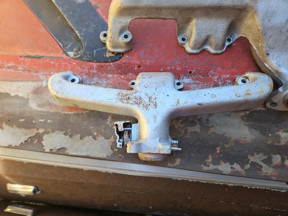 Mopar 道奇 Plymouth A B E 车身除尘器飞镖充电器 RR 318 340 360 Exh Manifold — 第 2/4 张图片