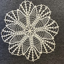 NEW Handmade Crochet Lace Round Tablecloth Be...