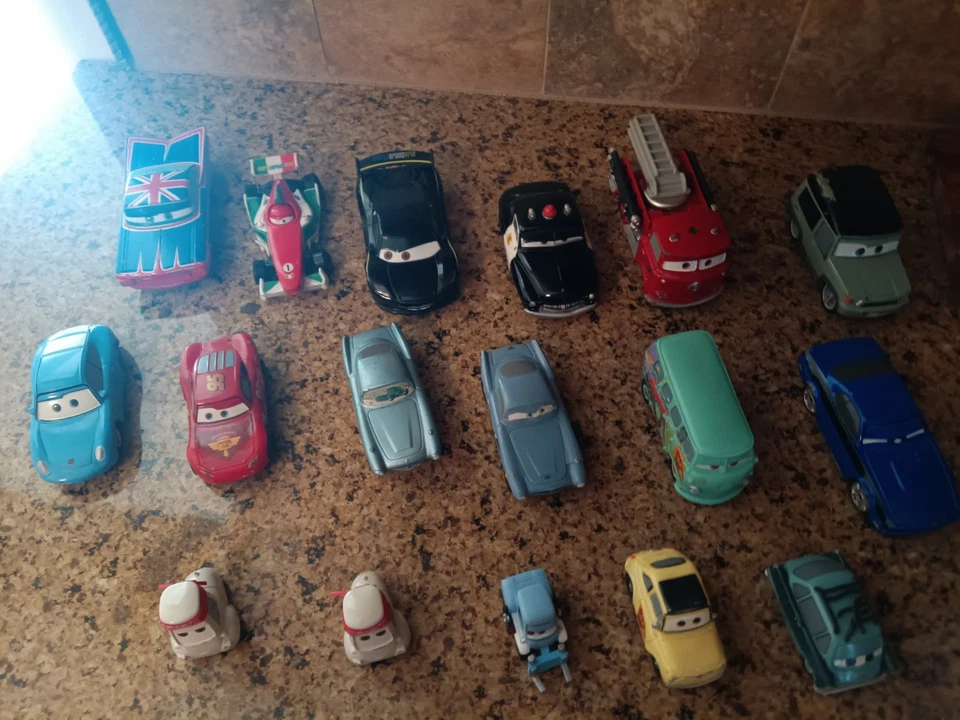 Disney Pixar Cars Diecast Lot (18) - Image 4 of 4
