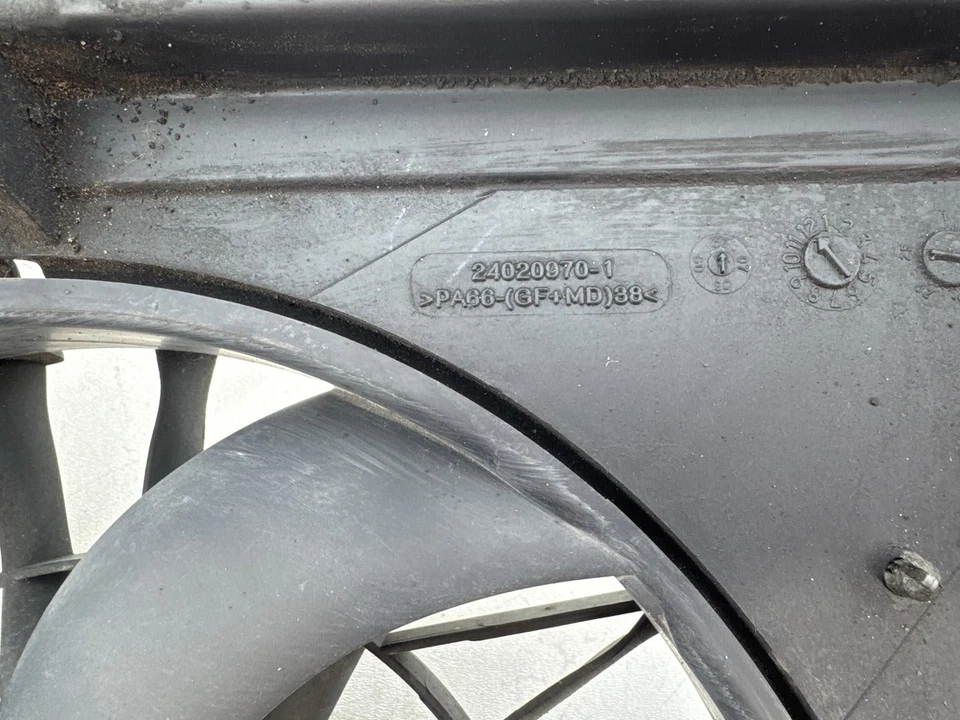 2004-2008 Pontiac Grand Prix 3.8L Engine Cooling Fan - Image 2 of 4