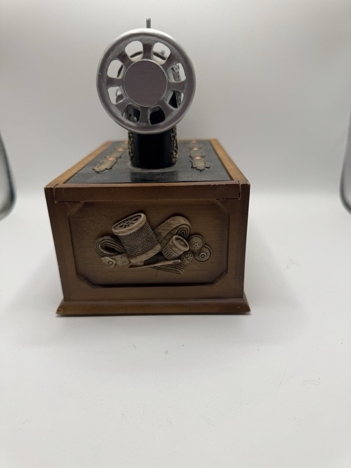 Singer NEW Sewing Machine Replica Mini Wooden Storage Box With Thread Vintage