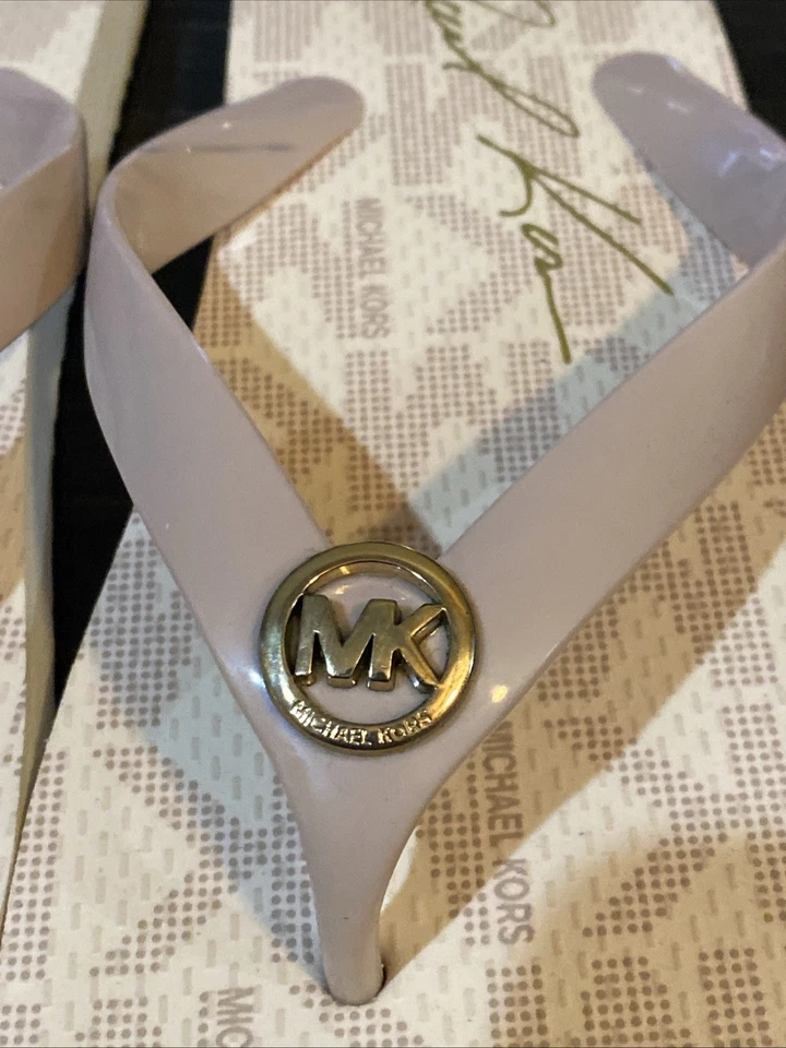 Michael Kors Womens Jet Set Sandal Size 8 Flip Flop Thong Beige Rubber MK Logo - Image 3 of 4
