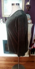 Denim & Co  . Olive Green V-neck Velour Top    Size 1X    New No Tag