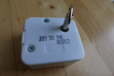 Sankyo Music Box Movement: ''Joy to the World'' with key