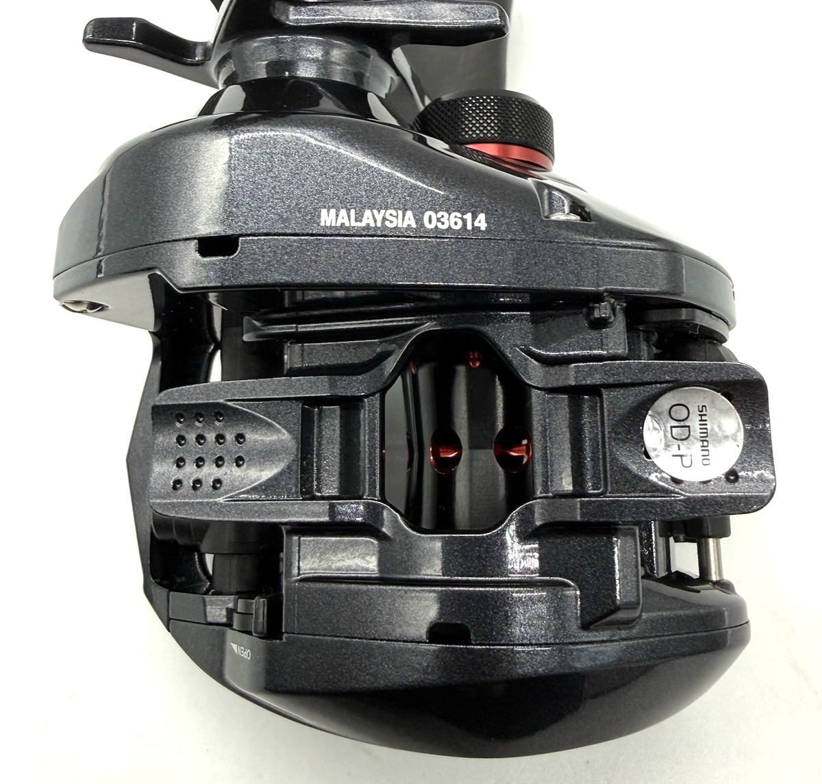 Shimano CASITAS MGL 101 LEFT Handed Bait Casting Reel with Box