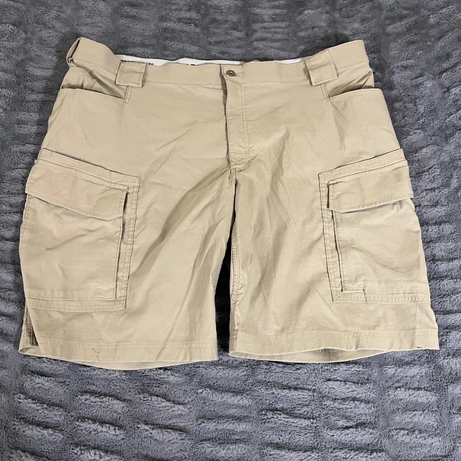 Duluth Trading Co Flex Dry on the Fly Cargo Shorts Mens 46 Relaxed Fit Khaki Tan