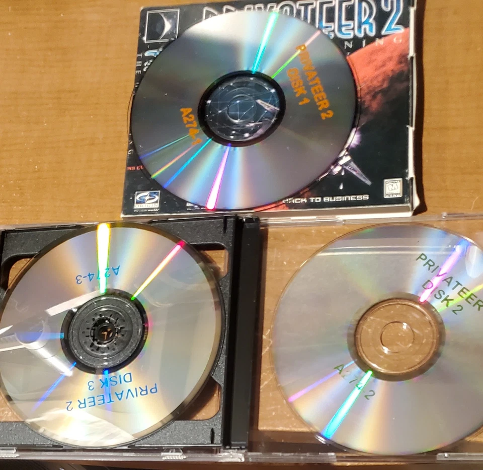 Wing Commander Privateer 2 The Darkening PC 1996 3 Discs Set - Image 2 of 2