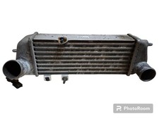 HYUNDAI i30 GD Ladeluftkühler 282712A610 2008 33403954