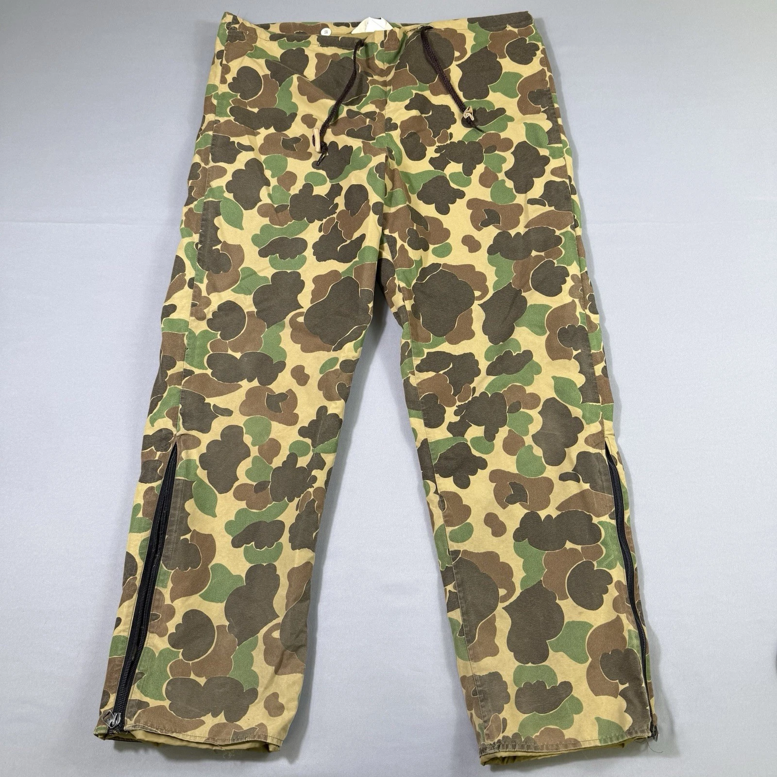 VTG Duxbak Gore-Tex Duck Camo Pants Mens Medium Lined Oversized Pull On Flaws*