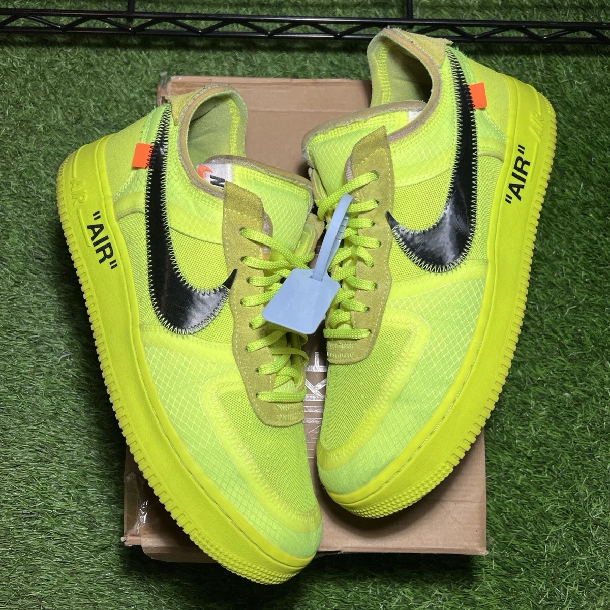 Preços baixos em Nike Air Force 1 Low White Volt | eBay