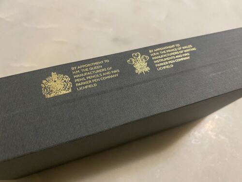 Parker Sonnet Premium Fountain Pen in Metal & Grey 18K Gold - Medium Point - NEW - Picture 2 of 15
