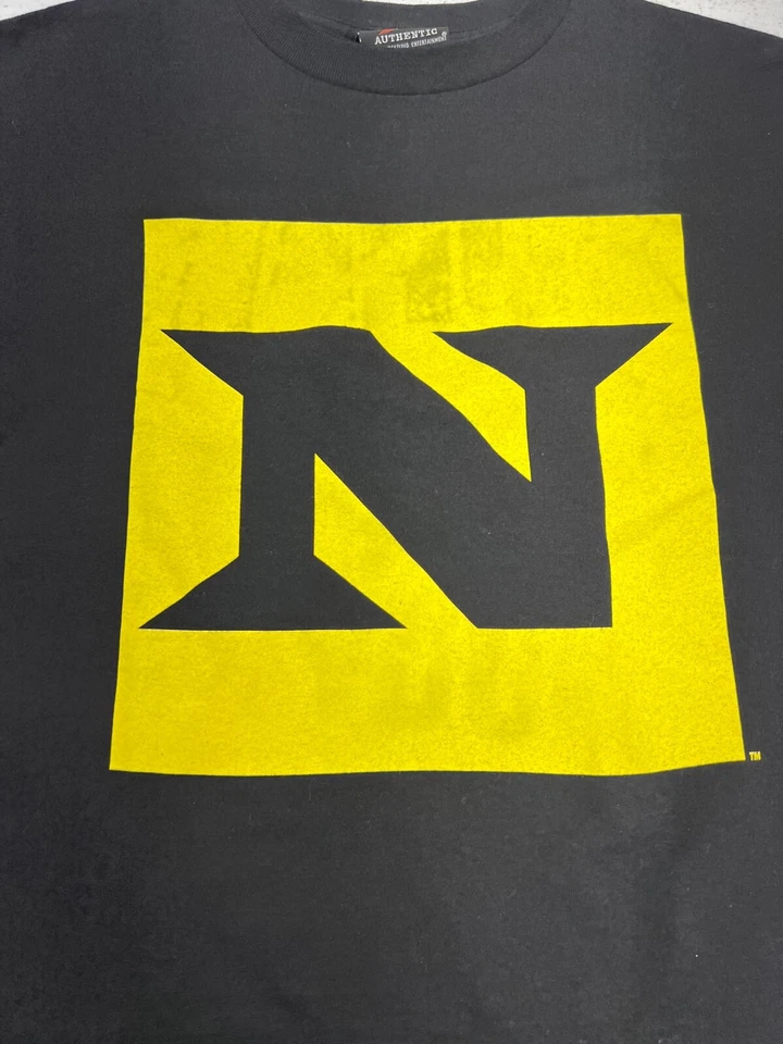 VINTAGE WWE AUTHENTIC NEXUS CM PUNK DAVID OTUNGA RARE T-SHIRT SIZE MD - Image 2 of 4