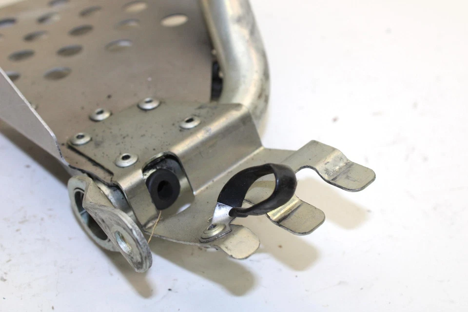 Yamaha Phazer 2007 OEM reposapiés izquierdo pozo 8GJ-21960-00-00 SY96 Foto 4 de 4