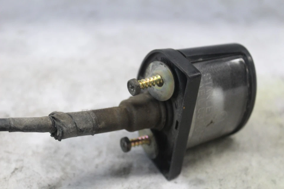 LÁMPARA PLACA LICENCIA 23016-1201 2003 KAWASAKI NINJA ZX-6R Foto 4 de 4