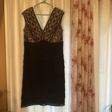 Jessica Howard - Black lace v top ruffled sheath dress, sz 14