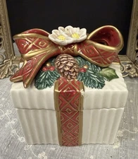 Fitz & Floyd Classics Christmas Rose Candy Jar