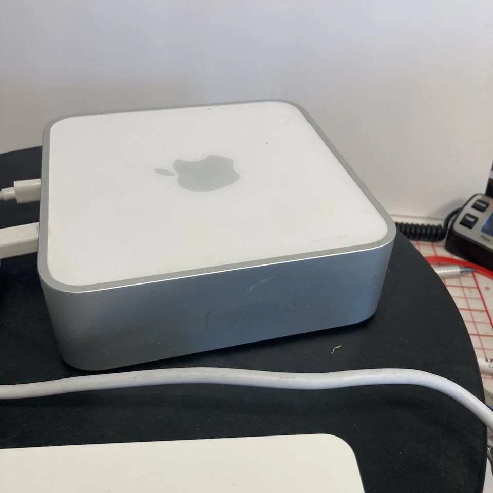 Apple Mac mini A1283 2009 2.0 GHz Core 2 Duo 120 GB SSD 4 GB RAM - Image 4 of 4