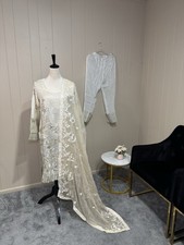 Elegant 3pcs Pakistani/Indian embroidered dress