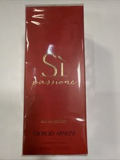 Si Passione Red Musk Giorgio Armani 香水 - 2025年の女性用 新着