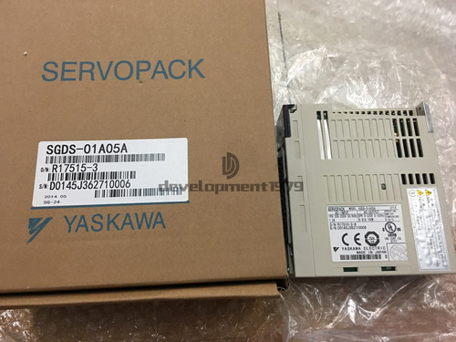 Ein neuer Yaskawa SGDS-01A05A Servoantrieb - Bild 1 von 4