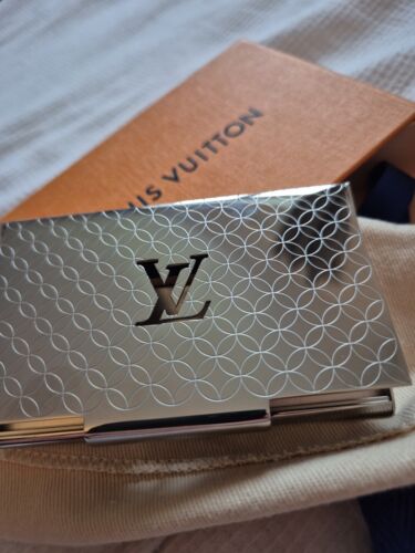 Louis Vuitton Palladium Metal Champs-Elysees Card Holder. New Few Minor Marks - Picture 3 of 23